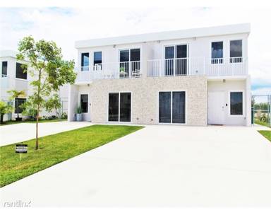 Main picture of 26151 SW 136th Ct