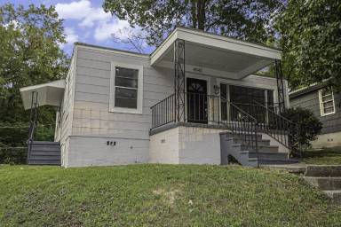 Main picture of 4945 Brittain St