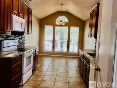 Main picture of 701 Dema Ln
