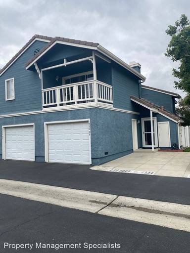 Main picture of 1990 Rory Ln