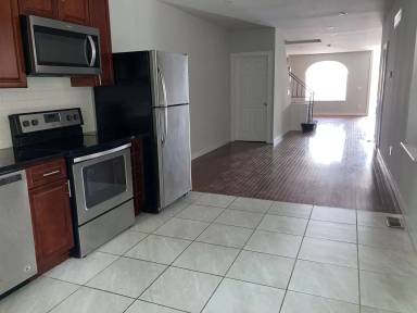 Main picture of 742 S 53rd St