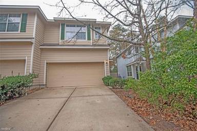 Main picture of 214 W Stedhill Loop