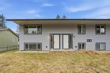 Main picture of 10921-10923 E 16th Ave Apartments