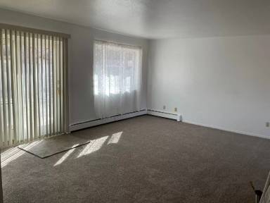 Main picture of 608 N Orchard Ave