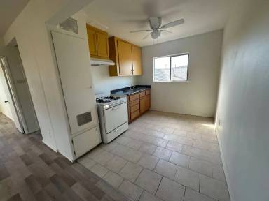 Main picture of 1533 E 51st St