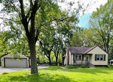 Main picture of 19323 Lathers St