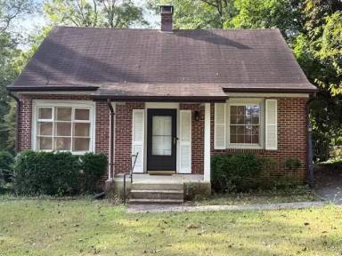 Main picture of 611 Rosemere Ave