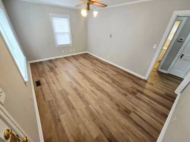 Main picture of 1218 Franklin St