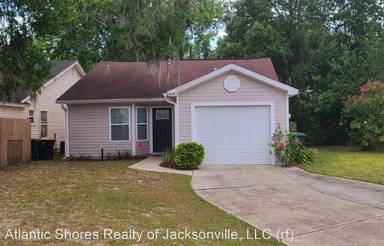Main picture of 210 Aquarius Cir N