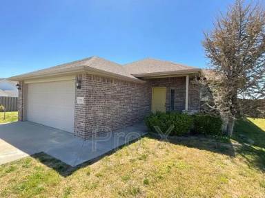 Main picture of 2824 Jefferson Ave