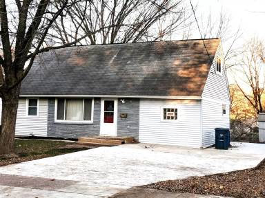 Main picture of 7305 SW 12th St