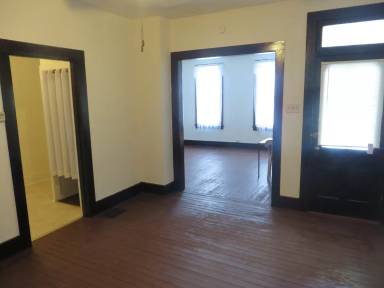 Main picture of 1223 Wall St
