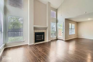 Main picture of 935 Sylvan Creek Dr