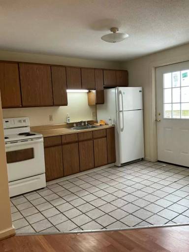 Main picture of 25 Bangor St