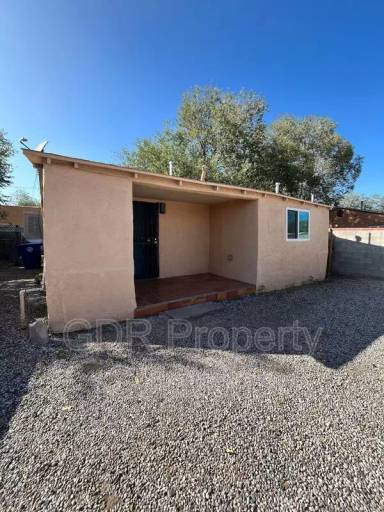 Main picture of 1717 Griegos Rd NW