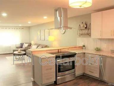 Main picture of 7050 W Cedar Ave