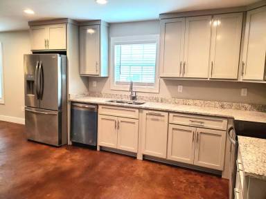 Main picture of 12580 Dakota St