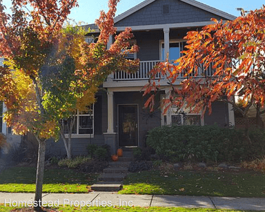 Main picture of 3721 SE Oakleaf St