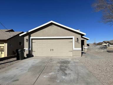 Main picture of 2647 Chambers Ave