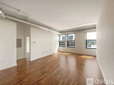 Main picture of 4015 N Milwaukee Ave
