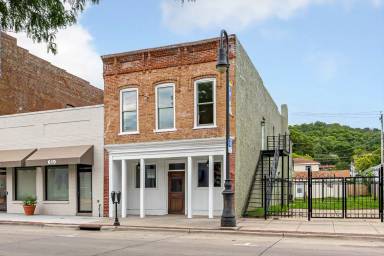 Main picture of 621 S Main St