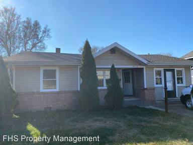 Main picture of 2400 W Olive St