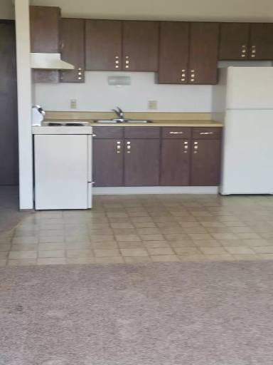 Main picture of 425 E Fairlane Dr