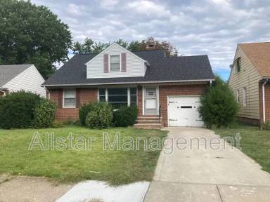 Main picture of 320 Halle Dr