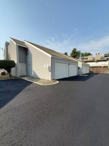 Main picture of 1509 Willow Ave