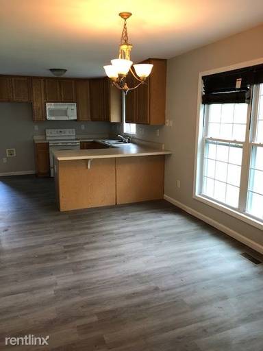 Main picture of 107 Alston St