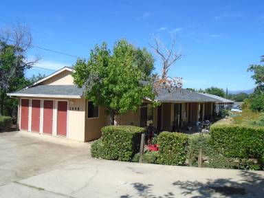 Main picture of 2698 Oxford Rd