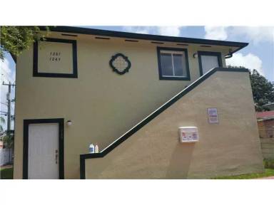 Main picture of 1285 NW 59th St