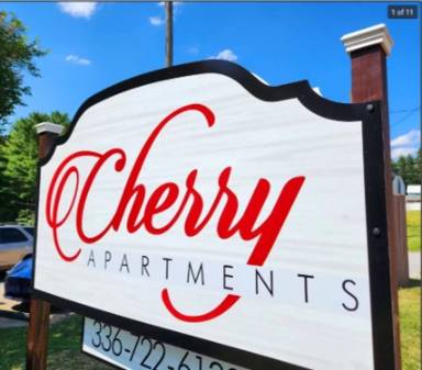 Main picture of 300 South Cherry Street - G