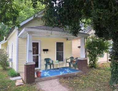 Main picture of 536 Jefferson St