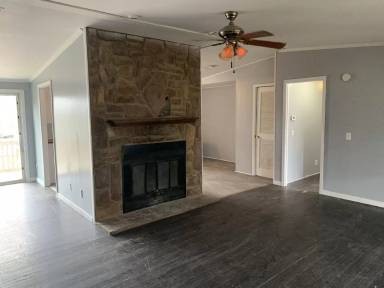 Main picture of 12 Brent Cir SW