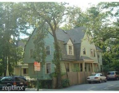 Main picture of 19 Putnam Ave