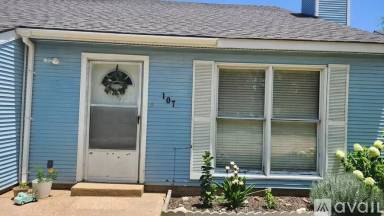 Main picture of 107 Beaufort Blvd