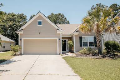 Main picture of 7798 High Maple Cir