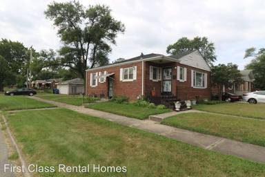 Main picture of 1401 W 35th Ave