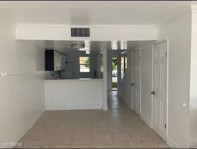 Main picture of 245 NW 109th Ave