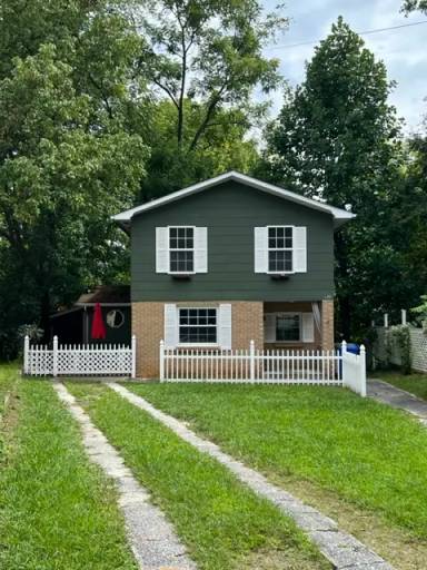 Main picture of 120 Buncombe St