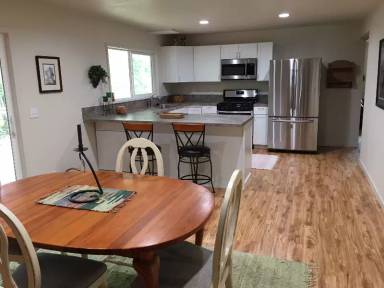 Main picture of 4510 SW Coast Ave