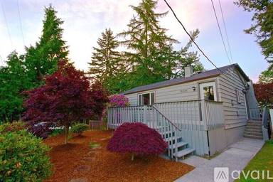 Main picture of 18334 15th Pl NE