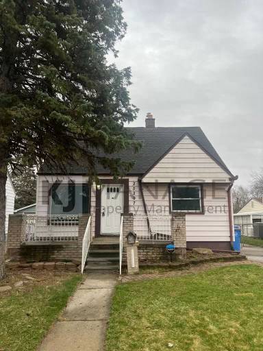 Main picture of 25297 Dartmouth St