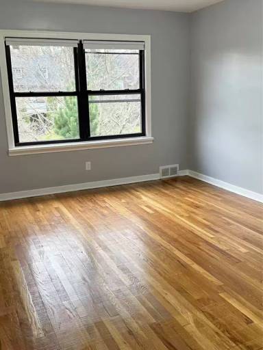 Main picture of 6425 Forbes Ave