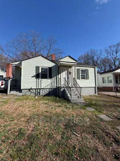 Main picture of 402 Shaw St