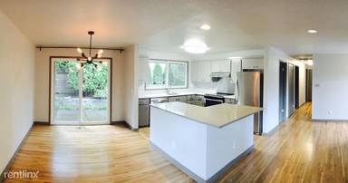 Main picture of 9105 SW Monterey Pl