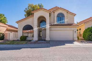 Main picture of 2902 N Hartwick Ave