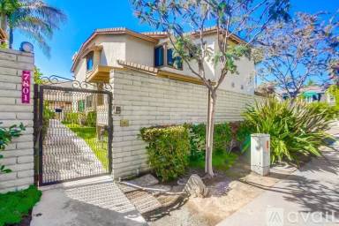 Main picture of 7801 Centella St
