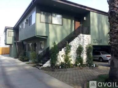 Main picture of 22641 Del Valle St